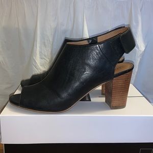 Peep toe ankle boot